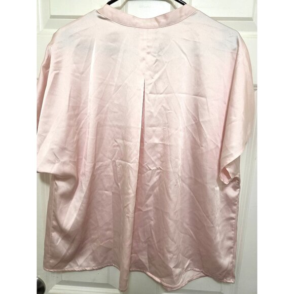 A New Day Women Light Pink Short Sleeve Blouse Button-Down Back Pleat Detail Siz - Picture 3 of 7